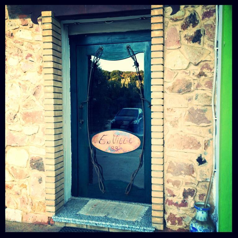 En Ville Bed And Breakfast Gonnesa Ngoại thất bức ảnh